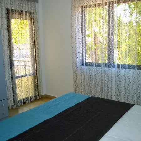 Apartman Eva Limenária